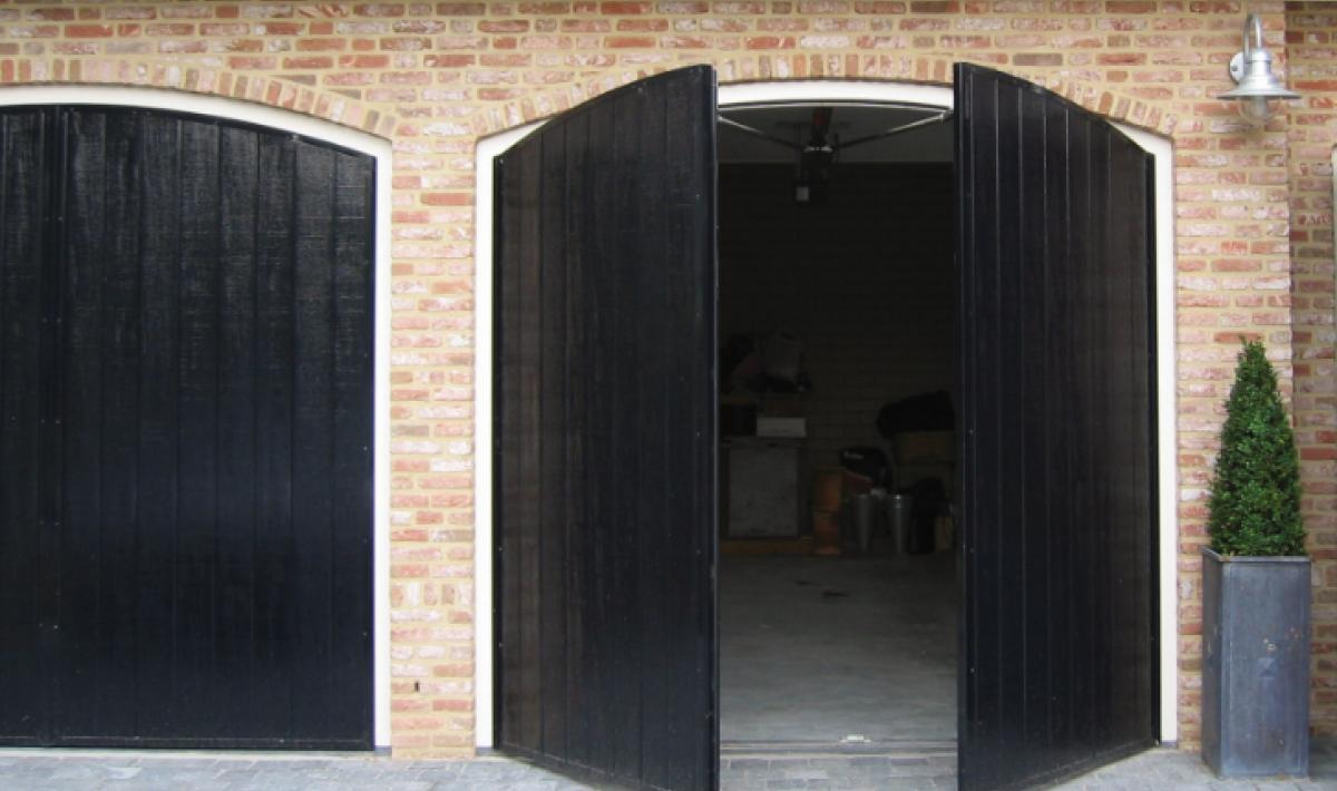 karbonade Huh wandelen Openslaande garagedeuren | De Goeij Garagedeuren